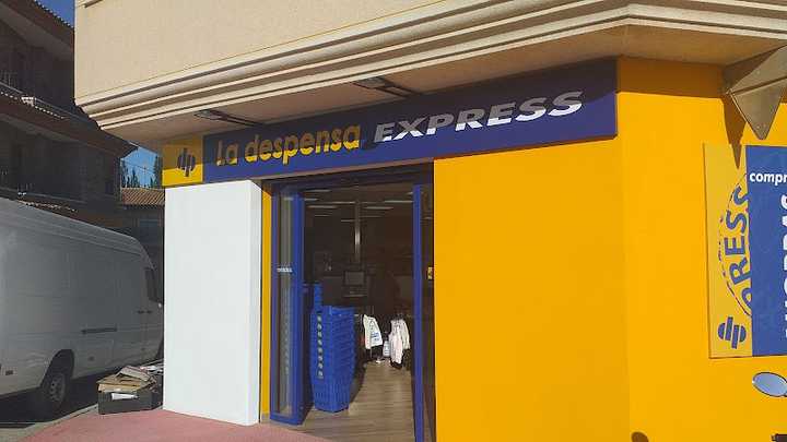 Fotografia tomada fuera de La Despensa Express - Supermercado en Fuentealbilla, Albacete
