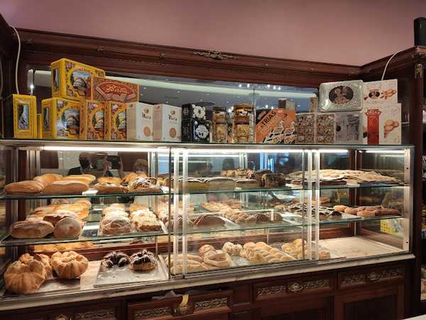 Fotografia tomada fuera de La Dulce Alianza - Pastelería en Almería, Almería