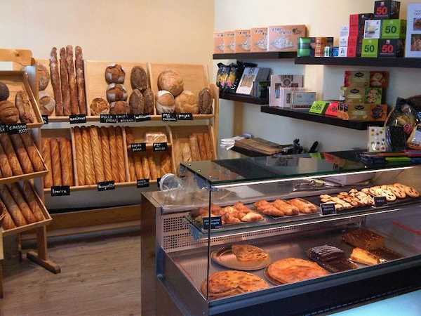 Fotografia tomada fuera de La Empanadería - Panadería en Madrid, Madrid
