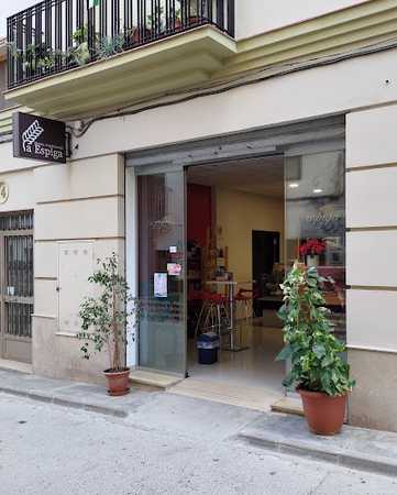 Fotografia tomada fuera de La espiga - Panadería en Chelva, Valencia
