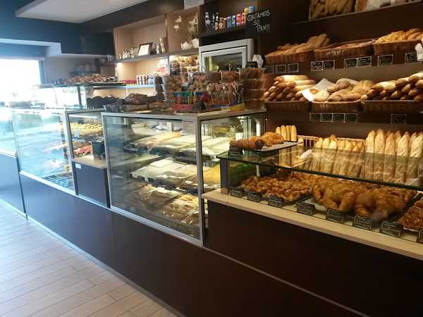 Fotografia tomada fuera de La Espiga de Oro - Panadería en Collado Villalba, Madrid