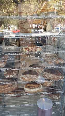 Fotografia tomada fuera de Azymum Panaderia - Panadería en Madrid, Madrid