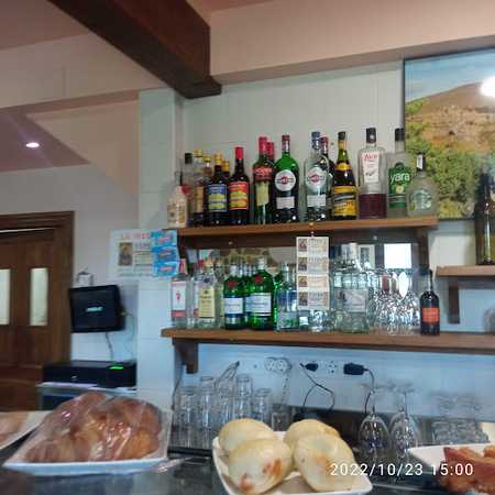 Fotografia tomada fuera de La Iregua Bar&Restaurante - restaurantes en Lumbreras, La Rioja