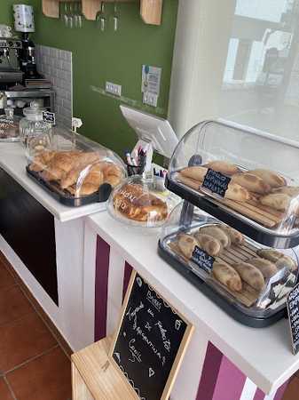 Fotografia tomada fuera de Baires - cafeterías en Conil de la Frontera, Cádiz
