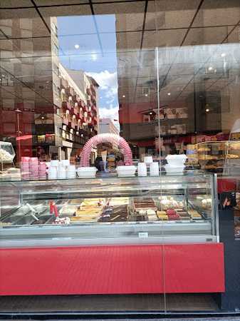 Fotografia tomada fuera de Baires Pasteleria - Pastelería en Zaragoza, Zaragoza