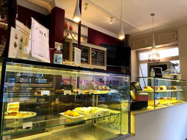 Fotografia tomada fuera de La MiMé - Pastelería en Madrid, Madrid