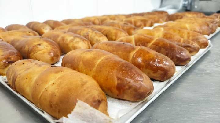 Fotografia tomada fuera de BakeHouse Madrid - Panadería en La Fortuna, Madrid