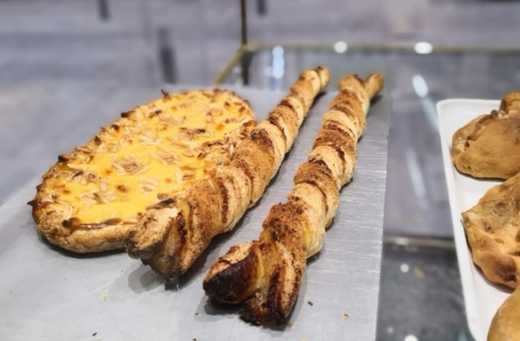 Fotografia tomada fuera de La Montserratina - Forn de pa en Lleida, Lleida