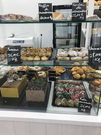 Fotografia tomada fuera de La Panadería Pan y Empanadas Gallegas - Panadería en Madrid, Madrid
