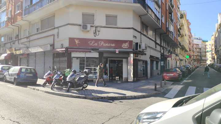 Fotografia tomada fuera de La Panera - Panadería en Madrid, Madrid