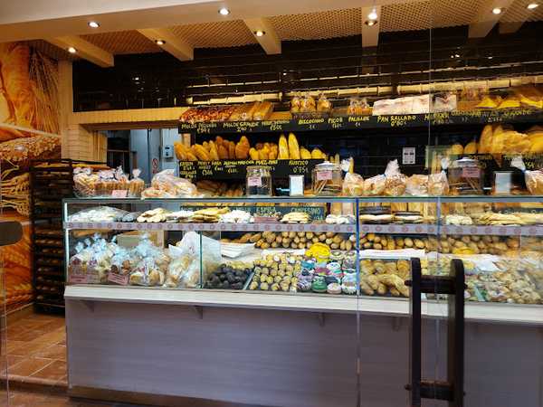 Fotografia tomada fuera de La Panera del Arrabal - Panadería en Santander, Cantabria