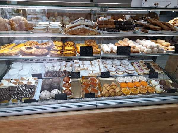 Fotografia tomada fuera de La Pastelería - Panadería en Bellavista, Huelva