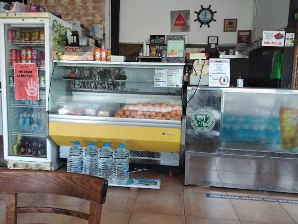 Fotografia tomada fuera de La Pata Asada - Panadería en El Tablero, Las Palmas