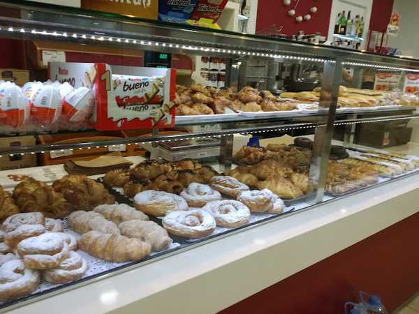 Fotografia tomada fuera de La Pausa - cafeterías en Olesa de Montserrat, Barcelona