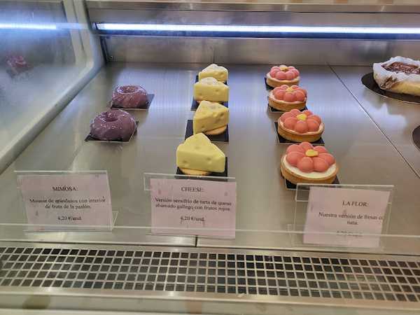 Fotografia tomada fuera de La Postrería de Noe - Pastelería en Lugo, Lugo