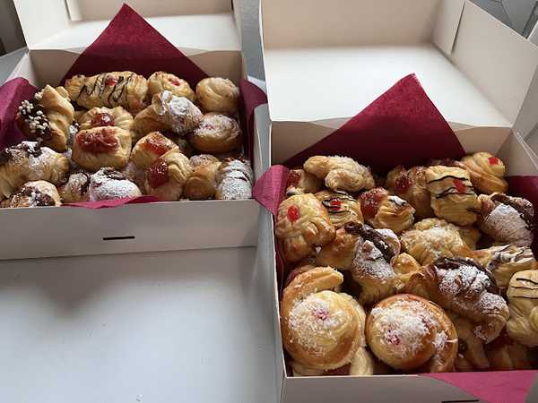 Fotografia tomada fuera de La Rosarina - Pastelería en Madrid, Madrid