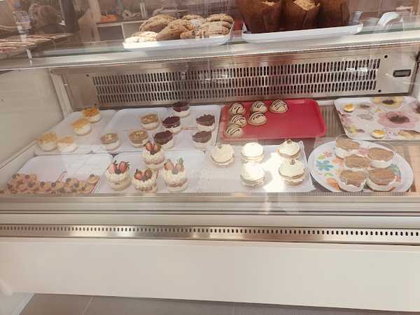 Fotografia tomada fuera de Bakery Giusy - cafeterías en San Bartolomé de Tirajana, Las Palmas