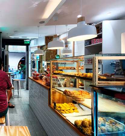 Fotografia tomada fuera de La Sucursal - Panadería en Lleida, Lleida