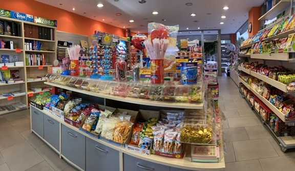 Fotografia tomada fuera de BALANTXA papelería y golosinas - Tienda de golosinas en Hernani, Gipuzkoa