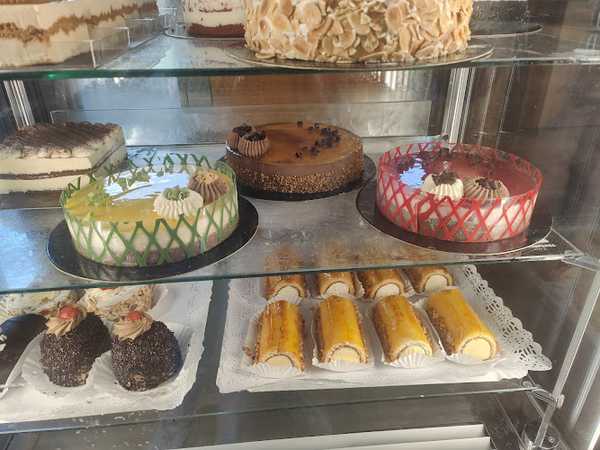 Fotografia tomada fuera de LA TRIBU - CAFÈ & BAKERY - cafeterías en Castellar del Vallès, Barcelona