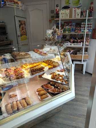 Fotografia tomada fuera de La Xerradeta croissanteria, cafeteria. - cafeterías en Viladecans, Barcelona