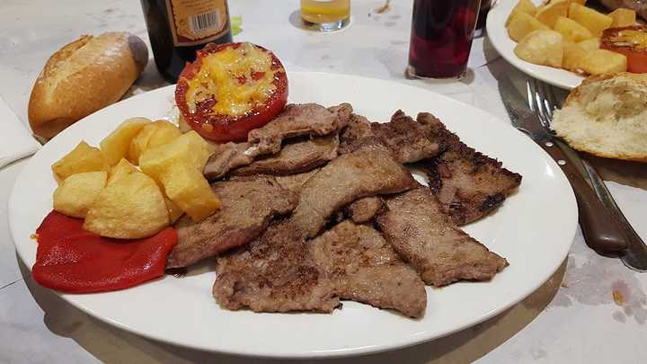 Fotografia tomada fuera de Lanivia - restaurantes en Madrid, Madrid