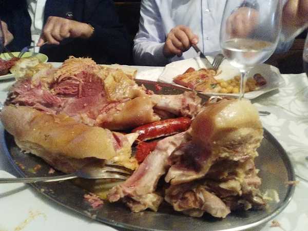 Fotografia tomada fuera de Bar A Coviña - restaurantes en Ponte Carreira, A Coruña