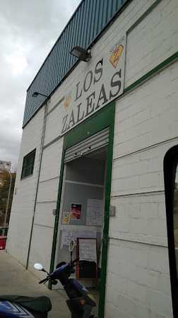 Fotografia tomada fuera de Las Zaleas - Supermercado en Rute, Córdoba