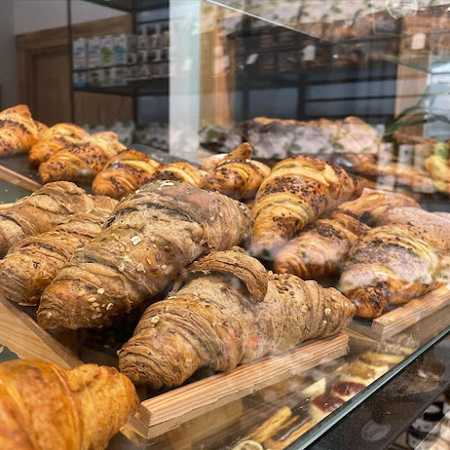 Fotografia tomada fuera de Levaduramadre - Panadería en Benidorm, Alicante
