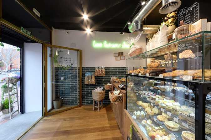 Fotografia tomada fuera de Levaduramadre - Panadería en San Sebastián de los Reyes, Madrid