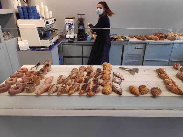 Fotografia tomada fuera de Lluís Pérez Pastisser - Pastisseria en Palma, Baleares