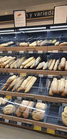 Fotografia tomada fuera de Lupa Supermercados - Supermercado en Medina de Pomar, Burgos