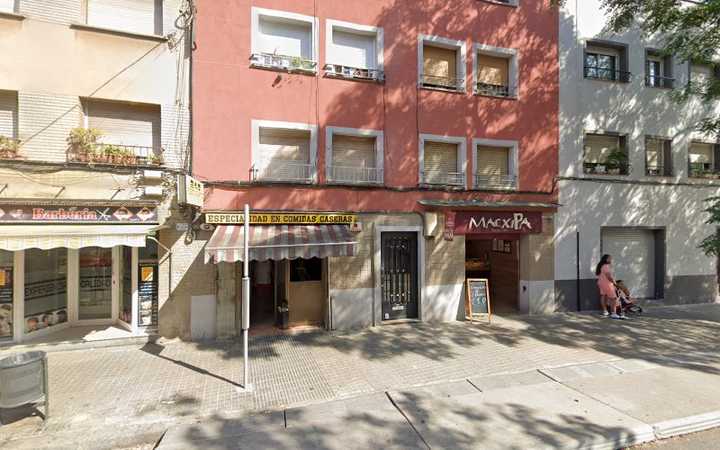 Fotografia tomada fuera de MacxiPa - Panadería en Barcelona, Barcelona