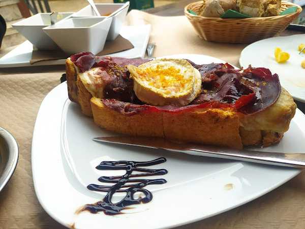 Fotografia tomada fuera de Bar El Chigre de Juan y Sandra - bares en ES, Asturias
