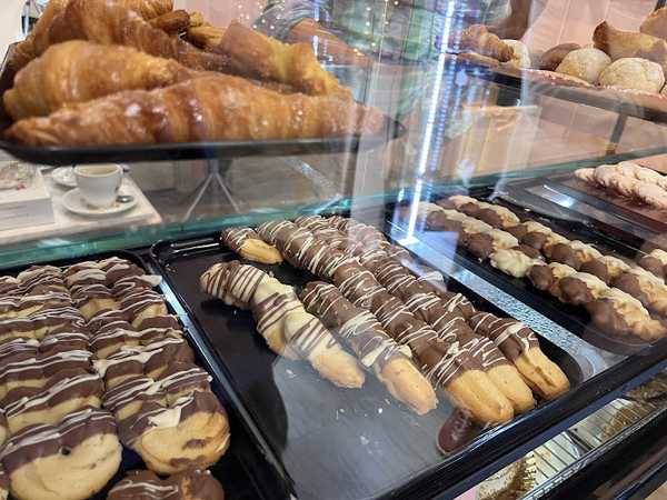Fotografia tomada fuera de Maen Gourmet - Pastelería en Santander, Cantabria