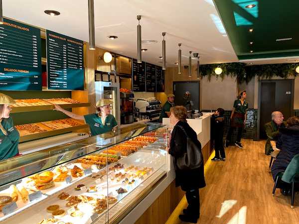 Fotografia tomada fuera de Manolo Bakes - cafeterías en Pozuelo de Alarcón, Madrid