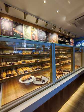 Fotografia tomada fuera de Manolo Bakes - cafeterías en Madrid, Madrid