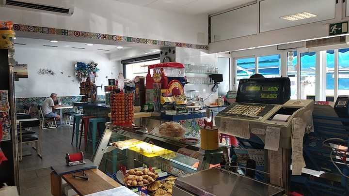 Fotografia tomada fuera de Mare Nostrum - Pastisseria en Roda de Berà, Tarragona