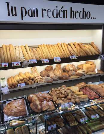 Fotografia tomada fuera de Martín Martín - Comercio en Huesca, Huesca