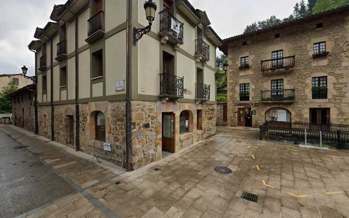 Fotografia tomada fuera de Martín Okindegia - Panadería en Antzuola, Gipuzkoa