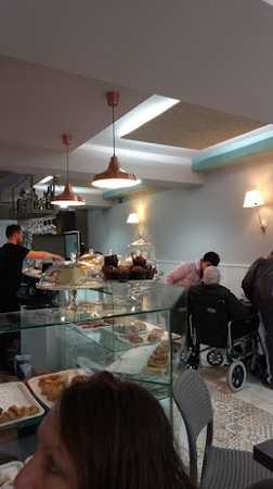 Fotografia tomada fuera de Más Ke Churros - Churrería en Grado, Asturias