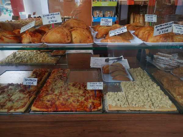 Fotografia tomada fuera de Más ke pan - Panadería en San Vicente del Raspeig, Alicante