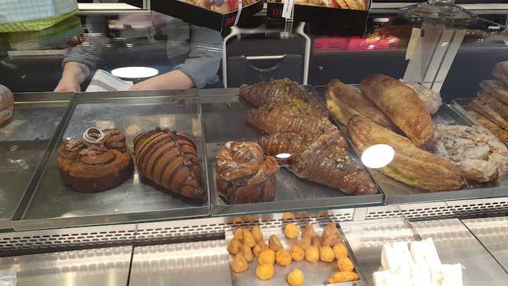 Fotografia tomada fuera de Mas Pastissers i xocolaters - Pastisseria en Barcelona, Barcelona