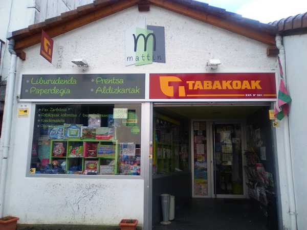 Fotografia tomada fuera de MATTIN ESTANCO LIBRERÍA - Estanco en Asteasu, Gipuzkoa