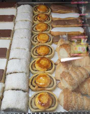 Fotografia tomada fuera de Mayma Panadería Pastelería Heladería - Pastelería en Cijuela, Granada