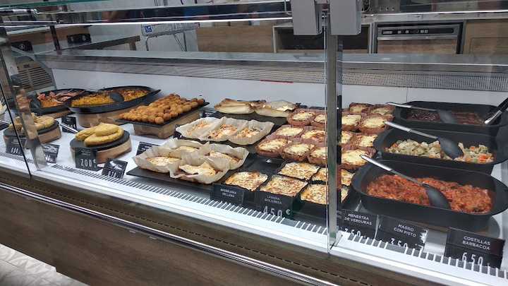 Fotografia tomada fuera de Mercadona - Supermercado en Azuaga, Badajoz