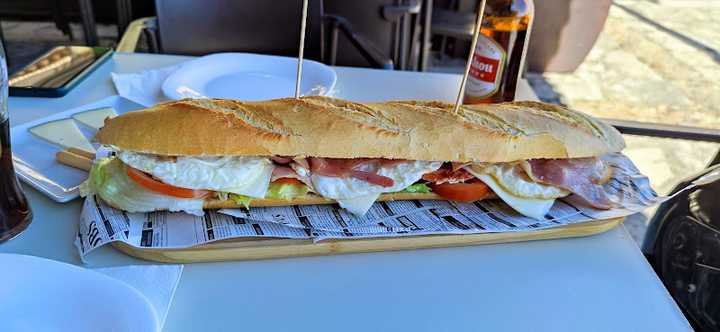 Fotografia tomada fuera de Bar Mirador Alocén - bares en Alocén, Guadalajara