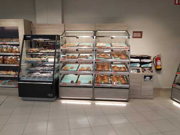 Fotografia tomada fuera de Mercadona - Supermercado en Medina de Pomar, Burgos