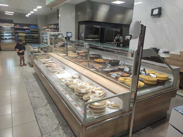 Fotografia tomada fuera de Mercadona - Supermercado en Cabezón de la Sal, Cantabria