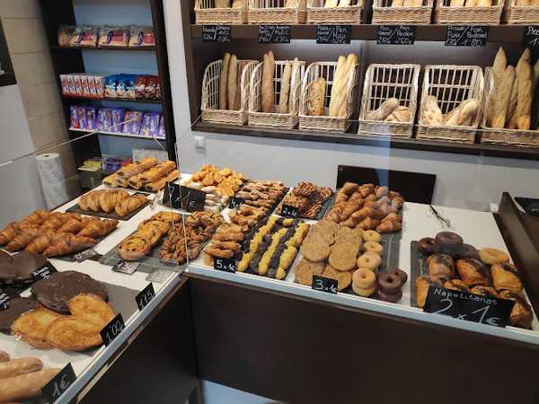 Fotografia tomada fuera de Migas - Panadería en Vitoria-Gasteiz, Álava
